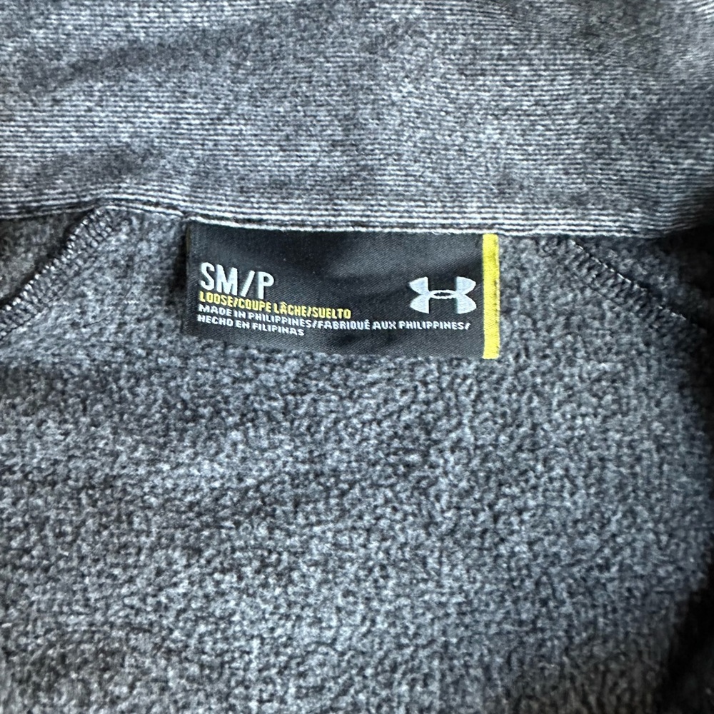 Under Armour University of Wisconsin Women's Gray and Black Jacket - Picture 2 of 3